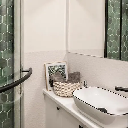 Studio Arsenal 64 Hotel *